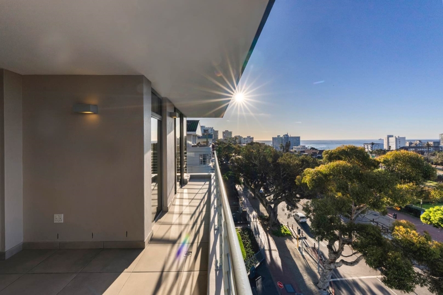 2 Bedroom Property for Sale in Green Point Western Cape
